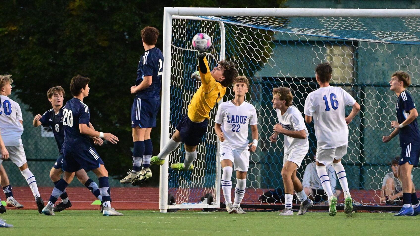 SLUH, De Smet advance to face off in Champions League title game